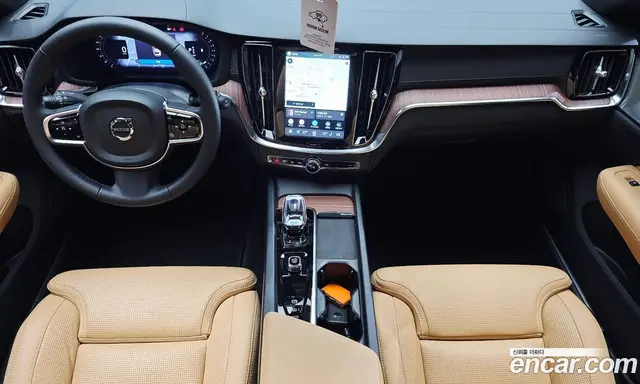 Volvo V60 2025 2.0 автомат (гидро), миниатюра 7