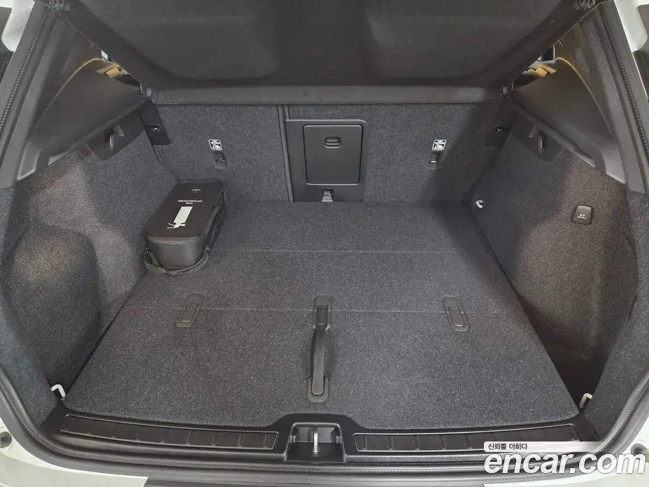 Volvo XC40 2026 2.0 автомат (гидро), фото 19 Volvo XC40 2026 2.0 автомат (гидро), фото 19