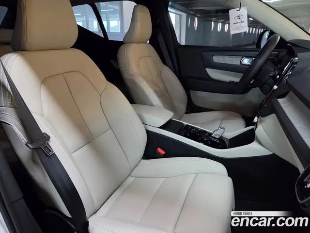 Volvo XC40 2026 2.0 автомат (гидро), миниатюра 10 Volvo XC40 2026 2.0 автомат (гидро), миниатюра 10
