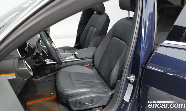Audi A6 2021 2.0 автомат (гидро), миниатюра 7