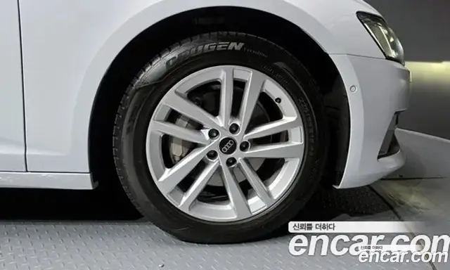 Audi A6 2023 2.0 автомат (гидро), миниатюра 5