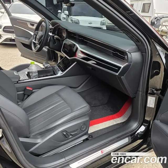 Audi A6 2023 2.0 автомат (гидро), миниатюра 11