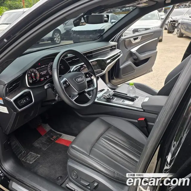 Audi A6 2023 2.0 автомат (гидро), миниатюра 8