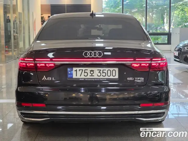 Audi A8 2023 4.0 автомат (гидро), миниатюра 4