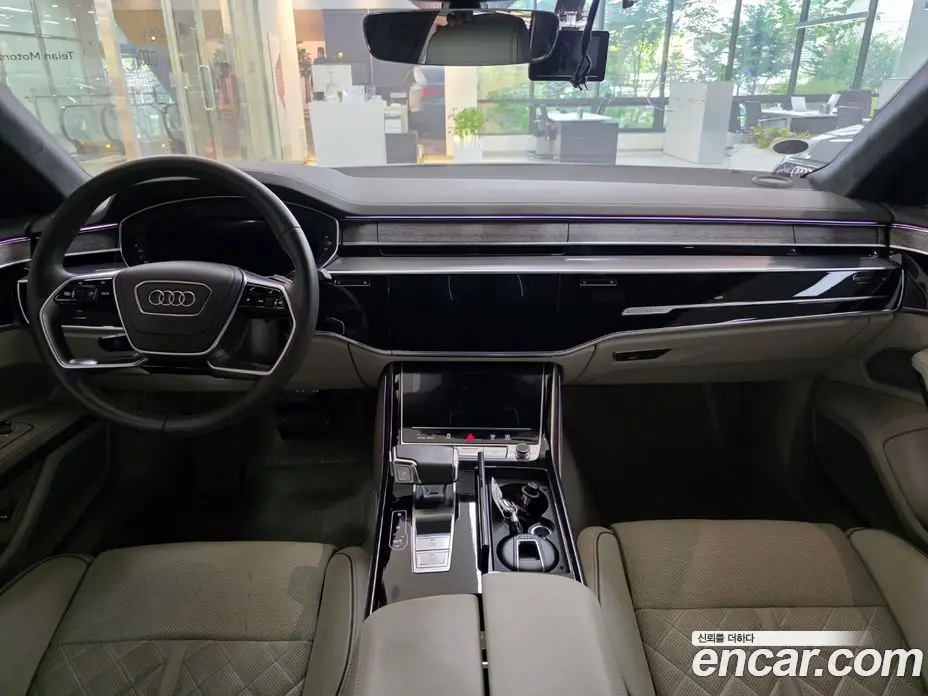 Audi A8 2023 4.0 автомат (гидро), фото 7