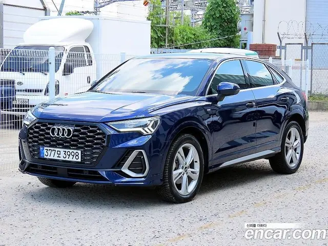 Audi Q3, 2023, 48 786 км