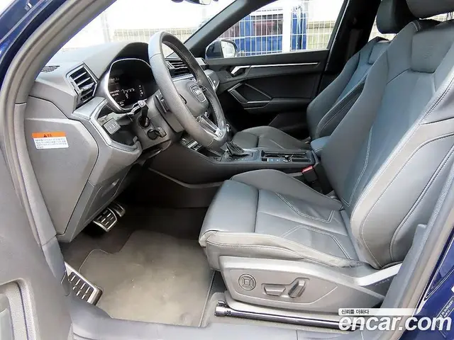 Audi Q3 2023 2.0 автомат (гидро), миниатюра 7