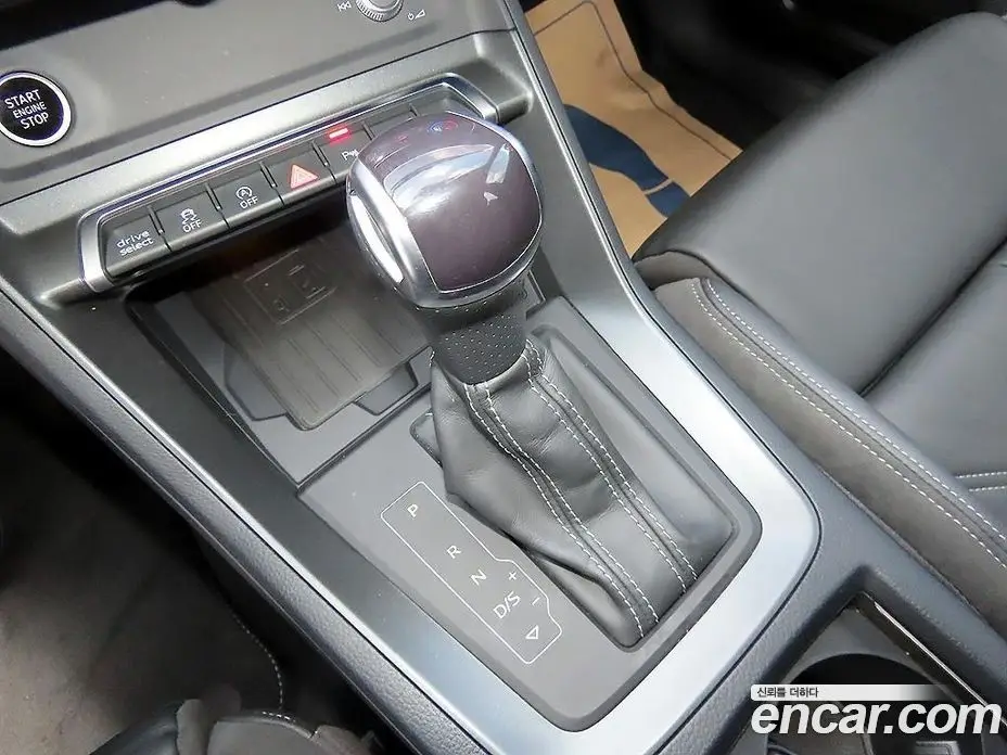 Audi Q3 2023 2.0 автомат (гидро), фото 9