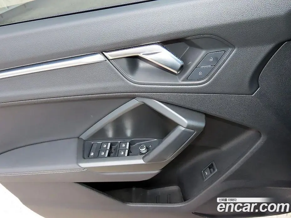 Audi Q3 2023 2.0 автомат (гидро), фото 10