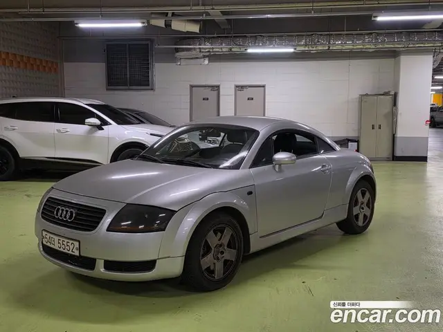 Audi TT 2001 1.8 механика, миниатюра 2