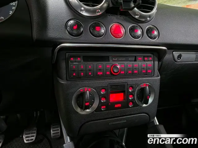 Audi TT 2001 1.8 механика, миниатюра 9