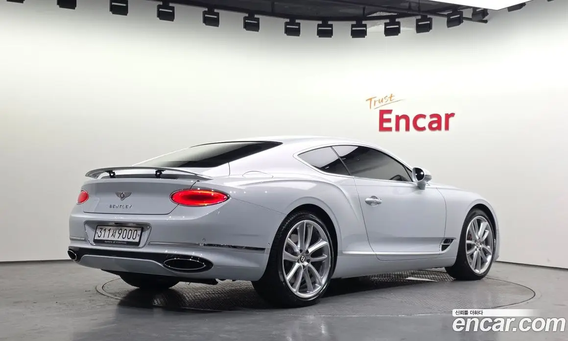 Bentley Continental 2020 6.0 автомат (гидро), фото 2 Bentley Continental 2020 6.0 автомат (гидро), фото 2