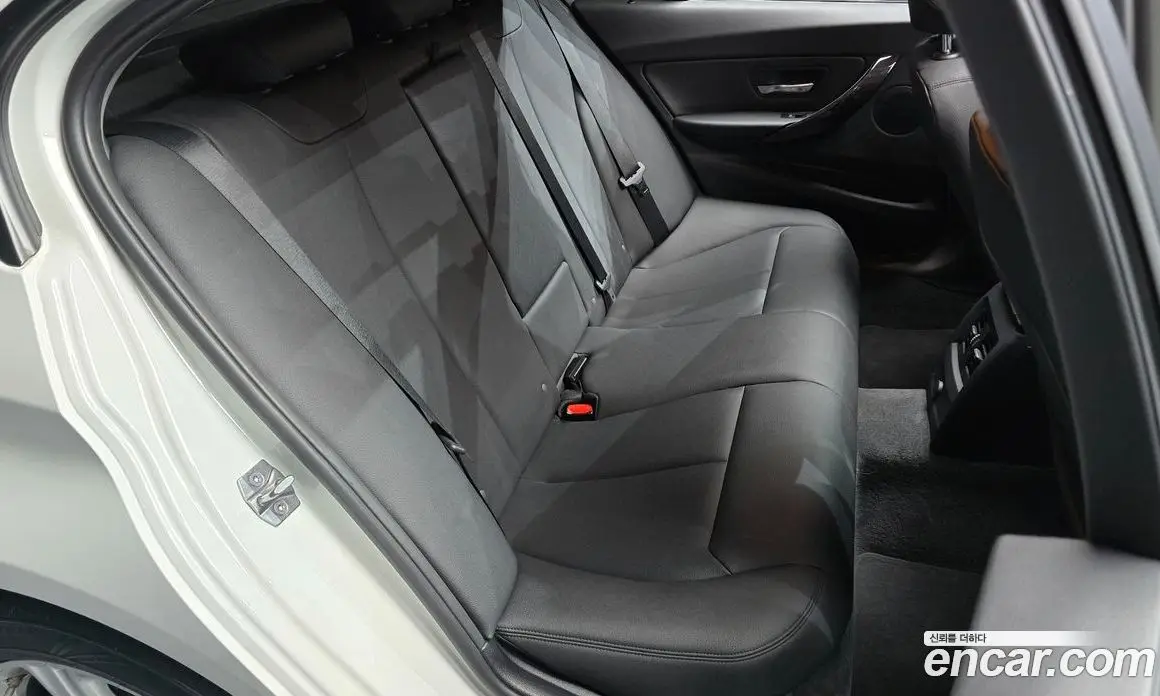 BMW 3 серия 2015 2.0 автомат (гидро), фото 11 BMW 3 серия 2015 2.0 автомат (гидро), фото 11