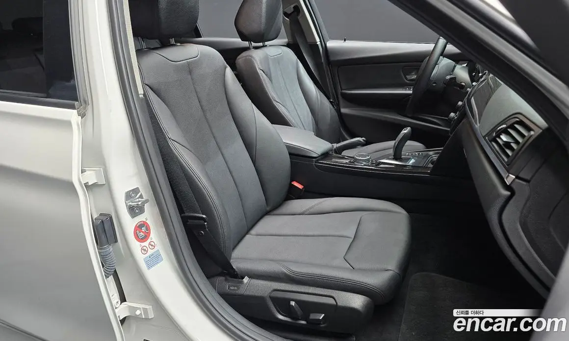 BMW 3 серия 2015 2.0 автомат (гидро), фото 12 BMW 3 серия 2015 2.0 автомат (гидро), фото 12