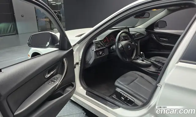 BMW 3 серия 2015 2.0 автомат (гидро), миниатюра 10 BMW 3 серия 2015 2.0 автомат (гидро), миниатюра 10