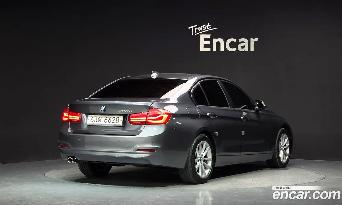 BMW 3 серия 2017 2.0 автомат (гидро), фото 2 BMW 3 серия 2017 2.0 автомат (гидро), фото 2