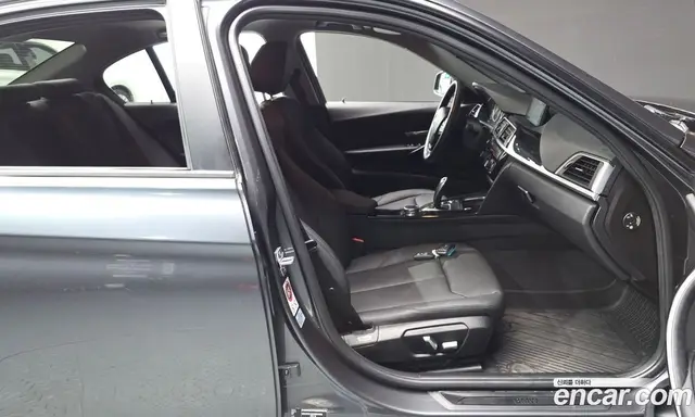 BMW 3 серия 2017 2.0 автомат (гидро), миниатюра 10 BMW 3 серия 2017 2.0 автомат (гидро), миниатюра 10