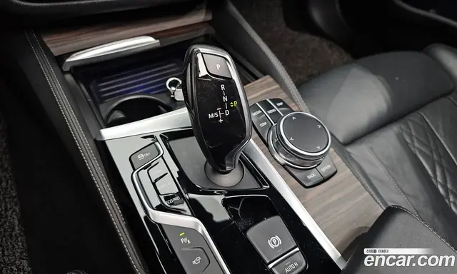 BMW 5 серия 2017 2.0 автомат (гидро), миниатюра 9