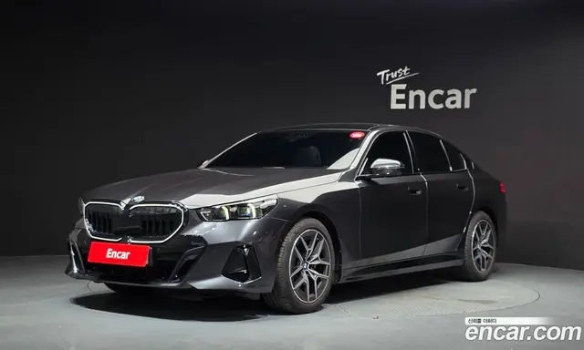 BMW 5 серия, 2026, 4 944 км