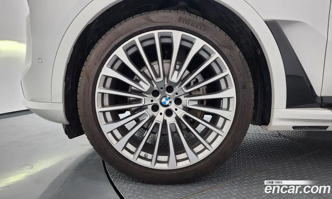 BMW X7 2023 3.0 автомат (гидро), фото 5 BMW X7 2023 3.0 автомат (гидро), фото 5