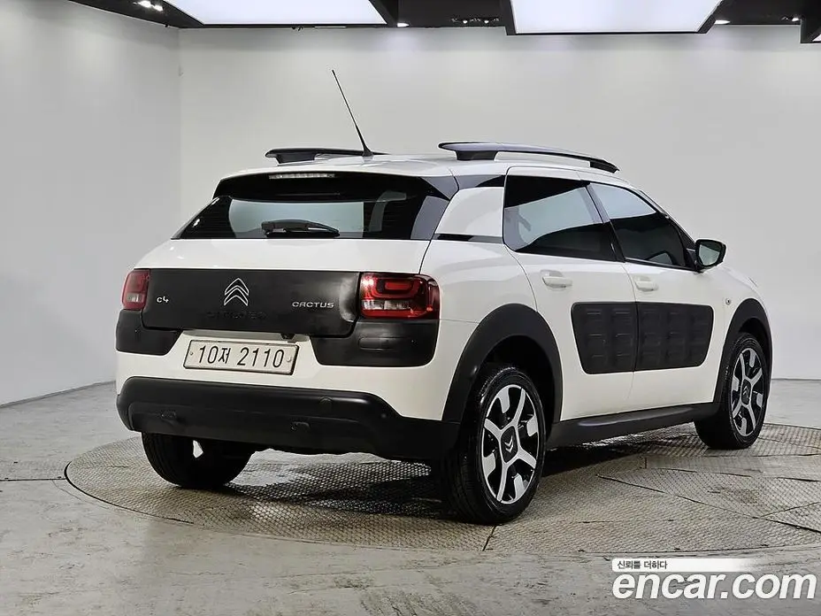 Citroen C4 Cactus 2017 1.6 автомат (гидро), фото 4