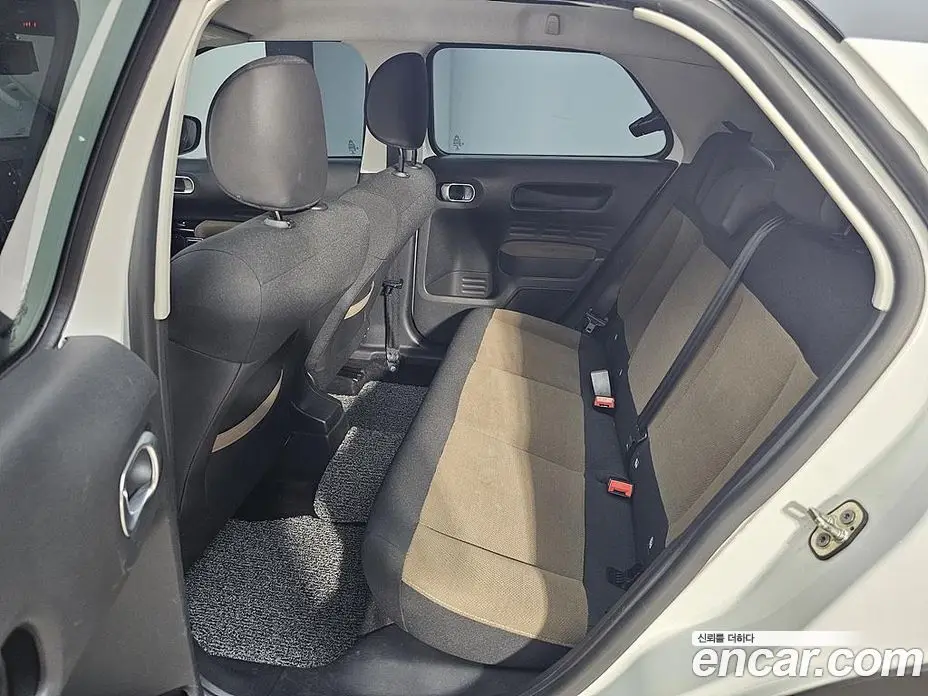 Citroen C4 Cactus 2017 1.6 автомат (гидро), фото 9