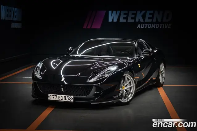 Ferrari 812, 2021, 2 800 км