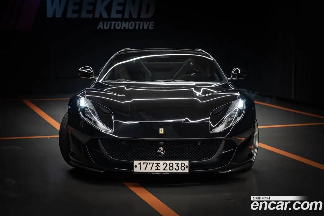 Ferrari 812 2021 6.5 автомат (гидро), фото 2 Ferrari 812 2021 6.5 автомат (гидро), фото 2