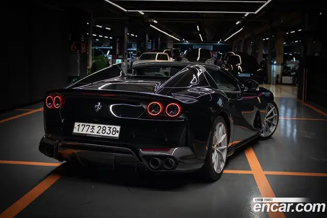 Ferrari 812 2021 6.5 автомат (гидро), миниатюра 4 Ferrari 812 2021 6.5 автомат (гидро), миниатюра 4