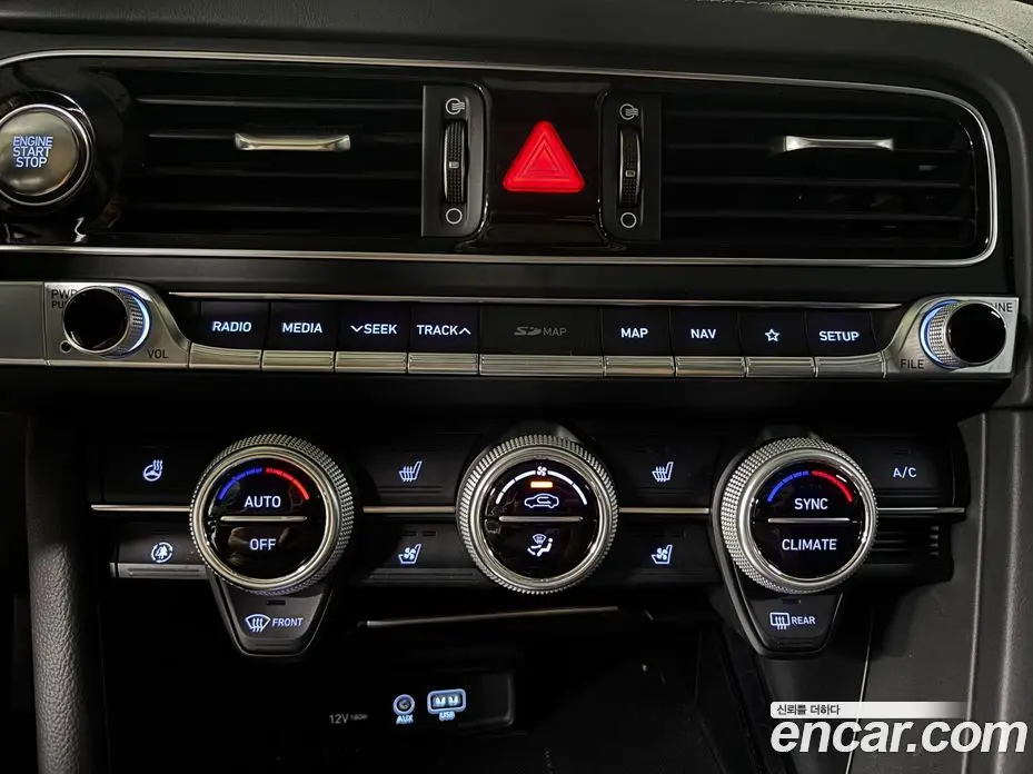 Genesis G70 2019 2.0 автомат (гидро), фото 13 Genesis G70 2019 2.0 автомат (гидро), фото 13