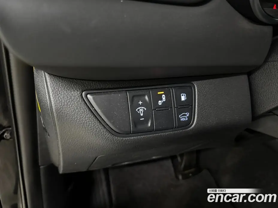 Genesis G70 2019 2.0 автомат (гидро), фото 17 Genesis G70 2019 2.0 автомат (гидро), фото 17