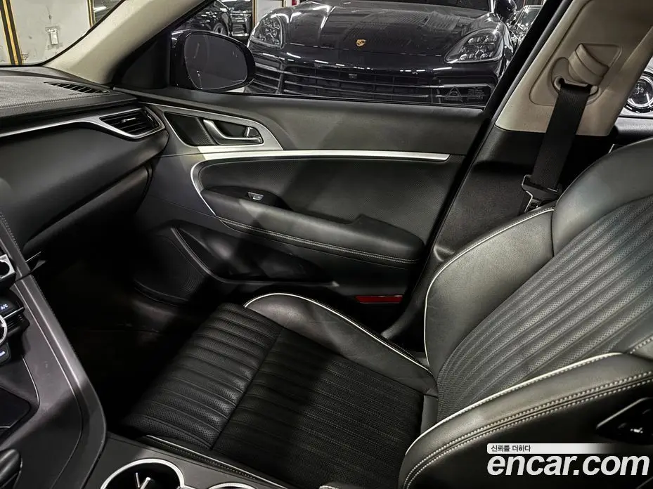 Genesis G70 2019 2.0 автомат (гидро), фото 19 Genesis G70 2019 2.0 автомат (гидро), фото 19