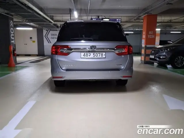 Honda Odyssey 2018 3.5 автомат (гидро), миниатюра 2