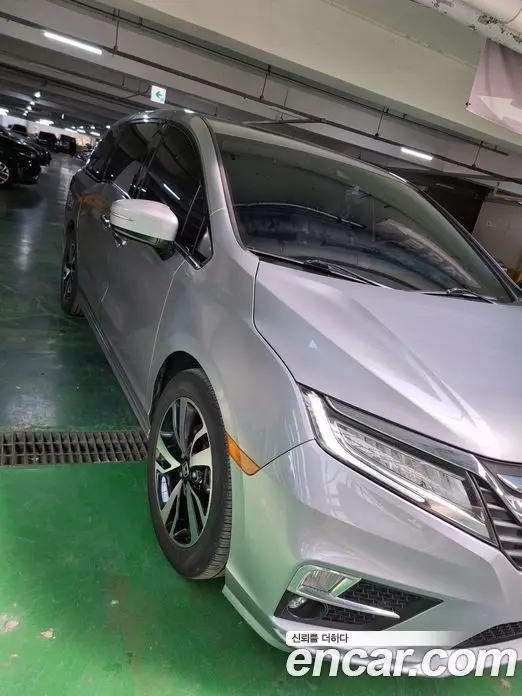 Honda Odyssey 2018 3.5 автомат (гидро), фото 12