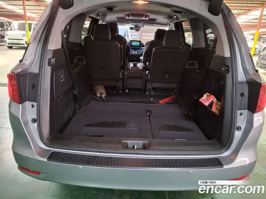 Honda Odyssey 2018 3.5 автомат (гидро), фото 14