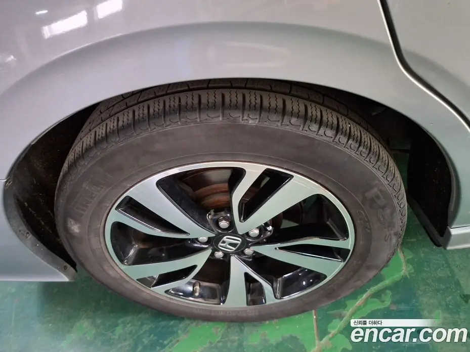 Honda Odyssey 2018 3.5 автомат (гидро), фото 16