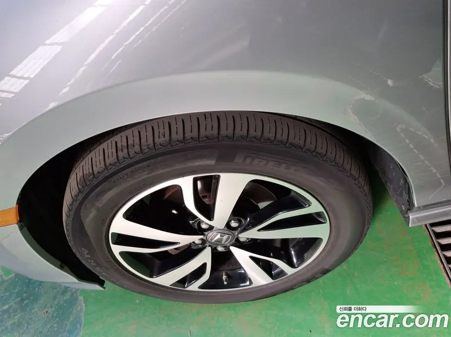 Honda Odyssey 2018 3.5 автомат (гидро), фото 18