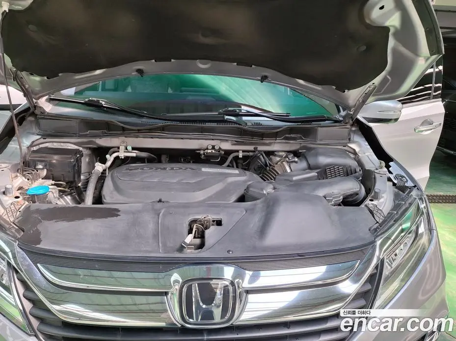 Honda Odyssey 2018 3.5 автомат (гидро), фото 6