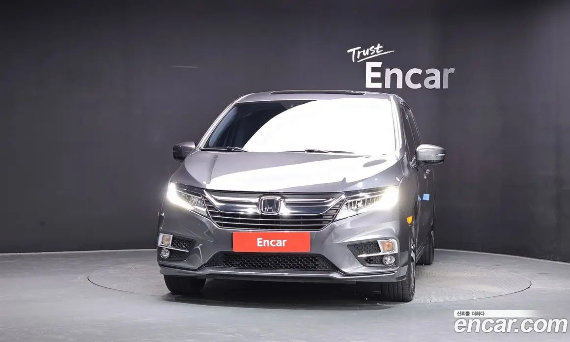 Honda Odyssey 2019 3.5 автомат (гидро), фото 3 Honda Odyssey 2019 3.5 автомат (гидро), фото 3