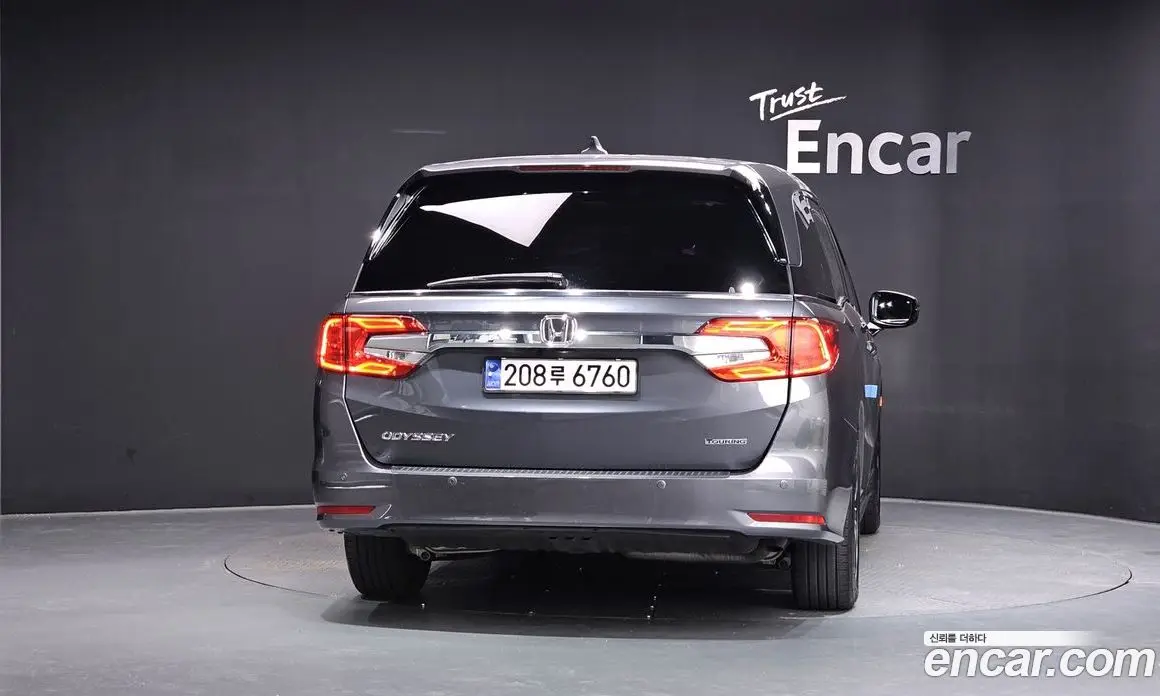 Honda Odyssey 2019 3.5 автомат (гидро), фото 4 Honda Odyssey 2019 3.5 автомат (гидро), фото 4