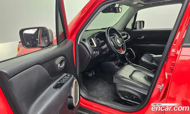 Jeep Renegade 2017 2.0 автомат (гидро), миниатюра 10