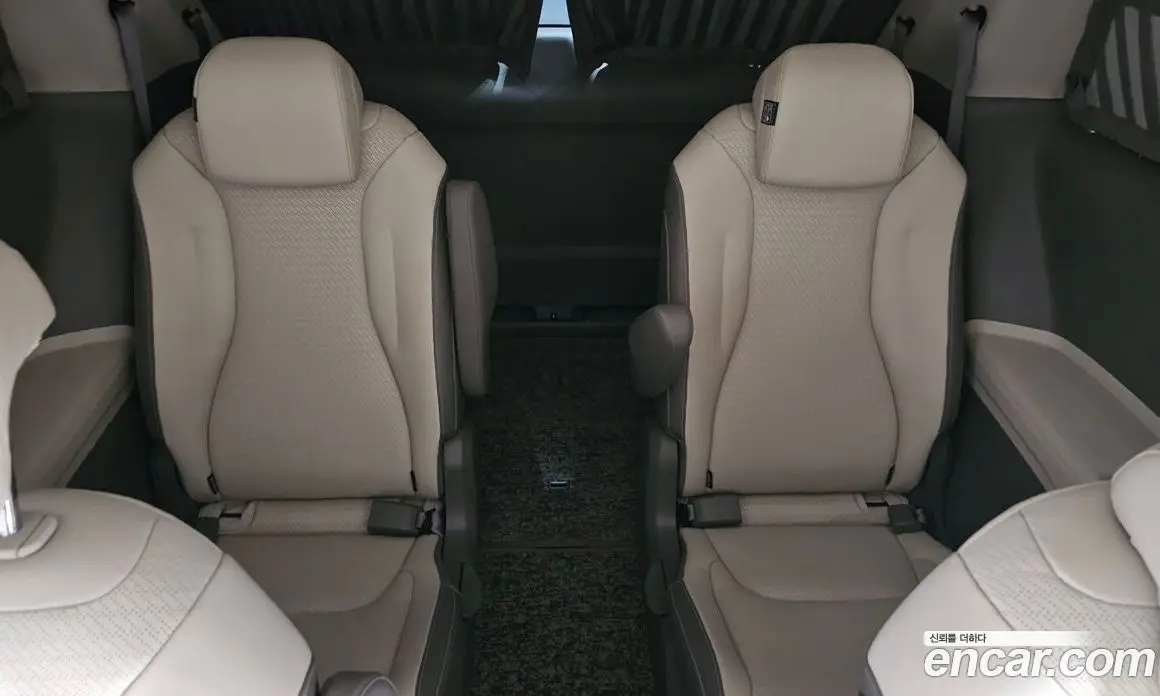 Kia Carnival 2024 3.5 автомат (гидро), фото 12