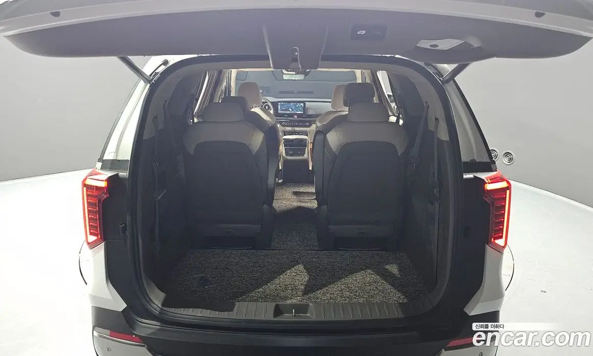 Kia Carnival 2024 3.5 автомат (гидро), фото 20