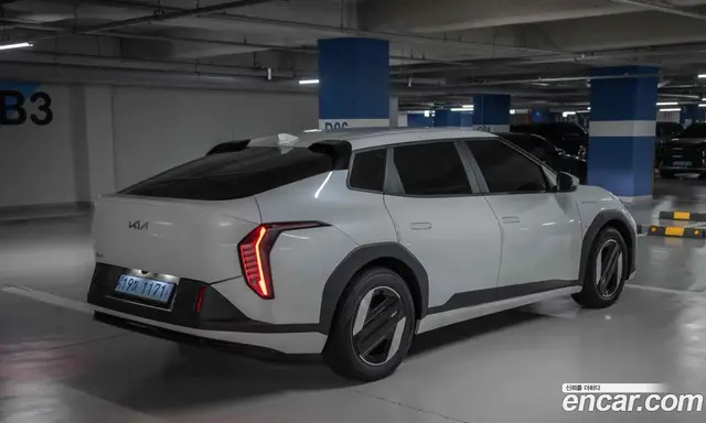 Kia EV4 2026 автомат (гидро), миниатюра 2 Kia EV4 2026 автомат (гидро), миниатюра 2