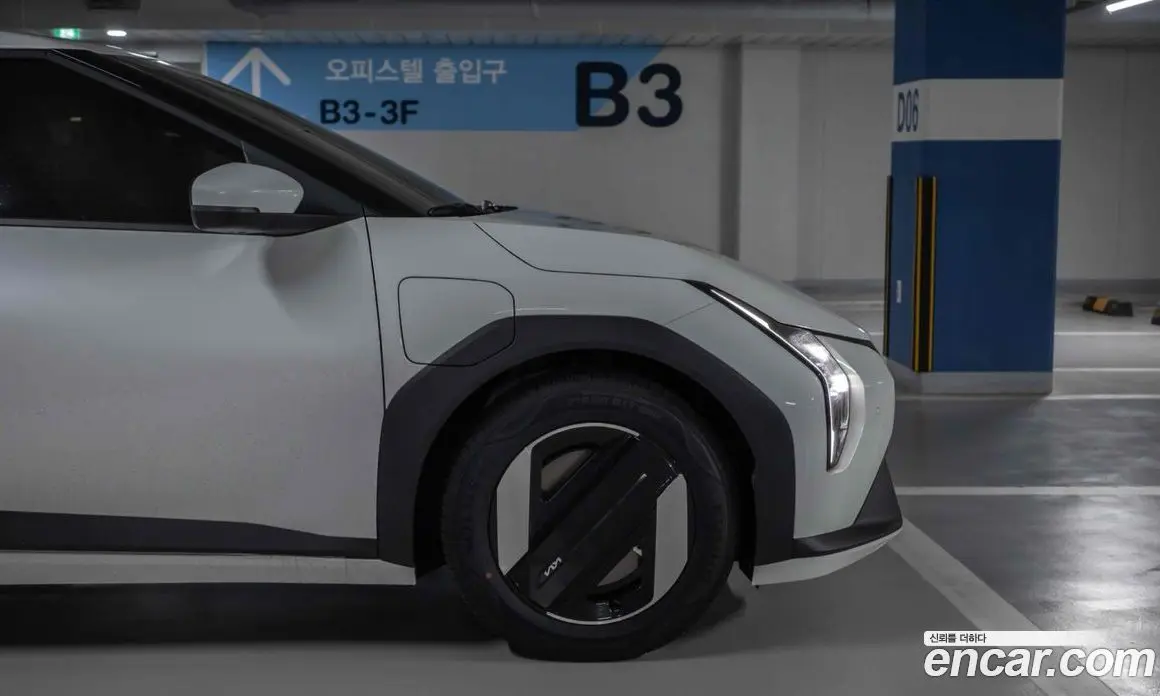 Kia EV4 2026 автомат (гидро), фото 13 Kia EV4 2026 автомат (гидро), фото 13