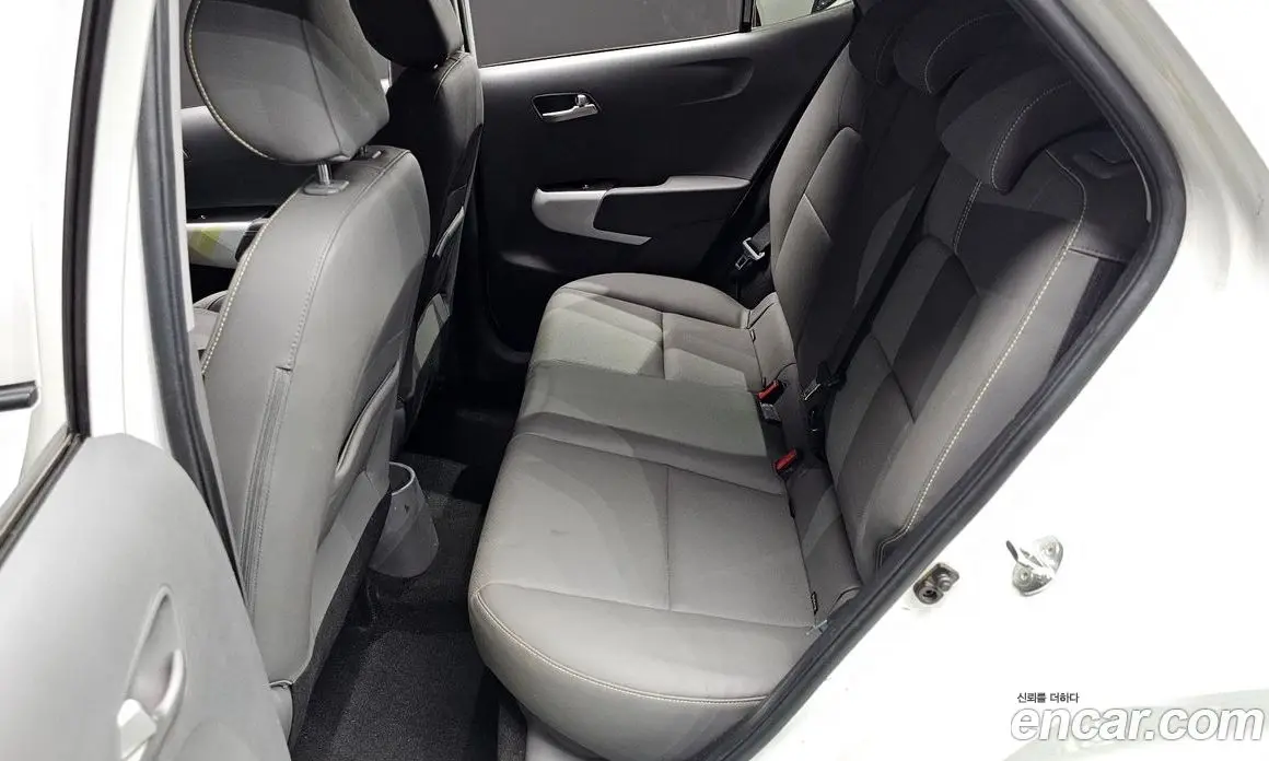 Kia Morning 2019 1.0 автомат (гидро), фото 12 Kia Morning 2019 1.0 автомат (гидро), фото 12