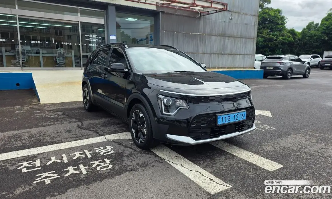 Kia Niro 2023 0.4 автомат (гидро), фото 3 Kia Niro 2023 0.4 автомат (гидро), фото 3