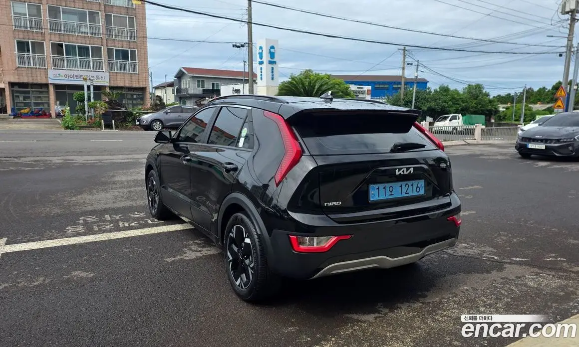 Kia Niro 2023 0.4 автомат (гидро), фото 4 Kia Niro 2023 0.4 автомат (гидро), фото 4