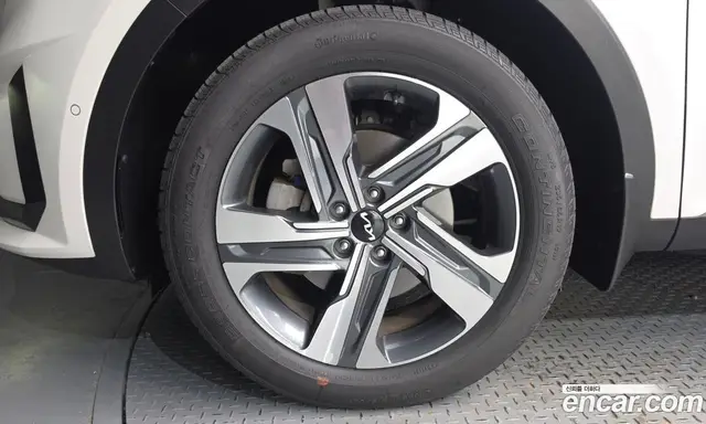 Kia Sorento 2022 1.6 автомат (гидро), миниатюра 5 Kia Sorento 2022 1.6 автомат (гидро), миниатюра 5