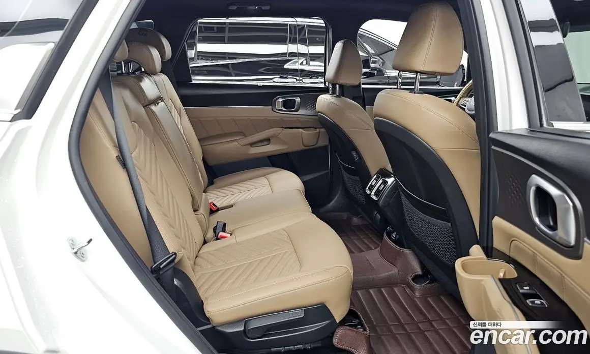 Kia Sorento 2025 2.5 автомат (гидро), фото 12 Kia Sorento 2025 2.5 автомат (гидро), фото 12